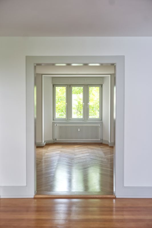 Umbau & Aufstockung Mehrfamilienhaus, Basel – Enfilade im ersten Obergeschoss